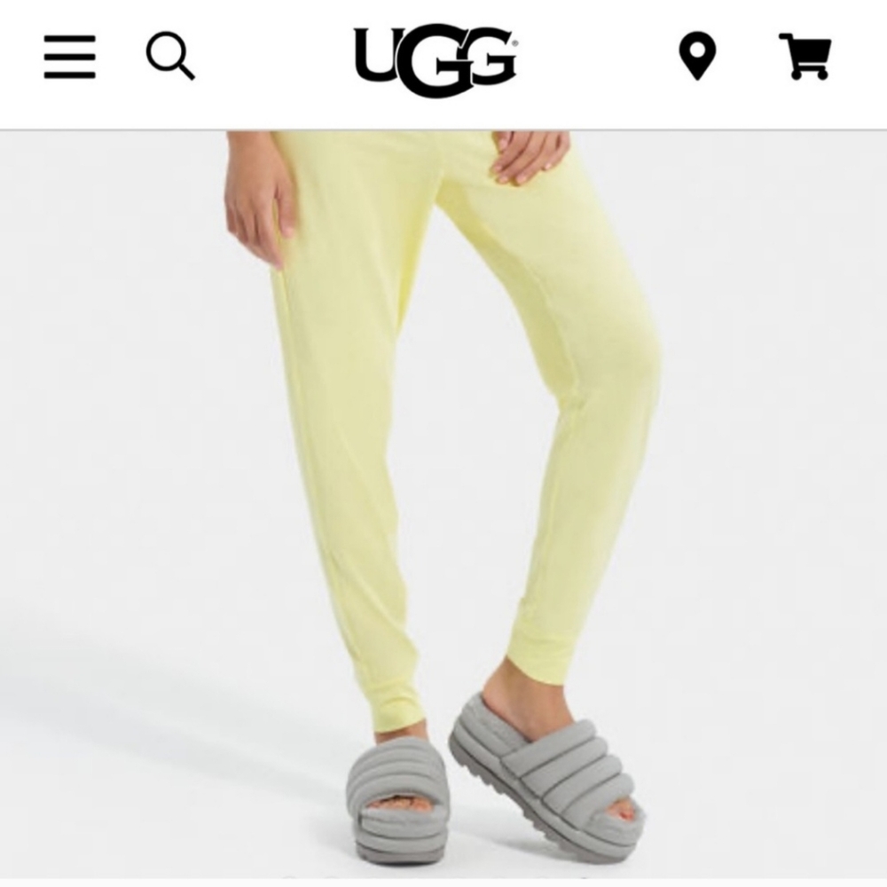 Uggs maxi slides